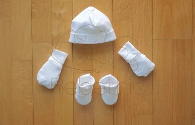 Set de naissance coton bio bonnet moufles chaussons French Poupon
